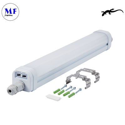 160lm/W IP66 LED Triproof Light 18W36W80W IK08 z czujnikiem awaryjnym dla magazynu wewnętrznego